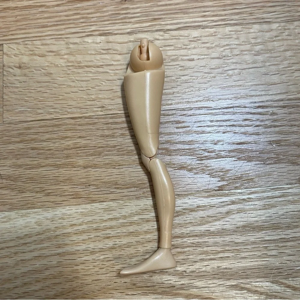 Disney Store Rapunzel Articulated Doll Tangled Kids Toy Jointed BROKEN LEG